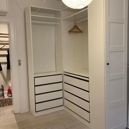 Apartmán 400 M From Metro Modern Cozy